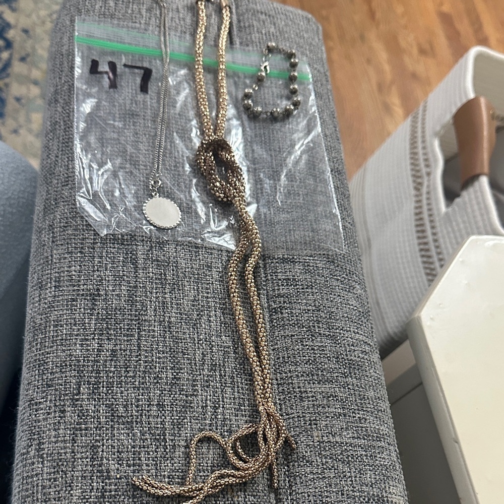 2 necklaces. 1 bracelet. Bag#47. Bundle for better pricing. - Picture 11 of 13